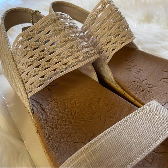 NEW Skechers, Brie - Most Wanted Sandal - Picture 6 of 15